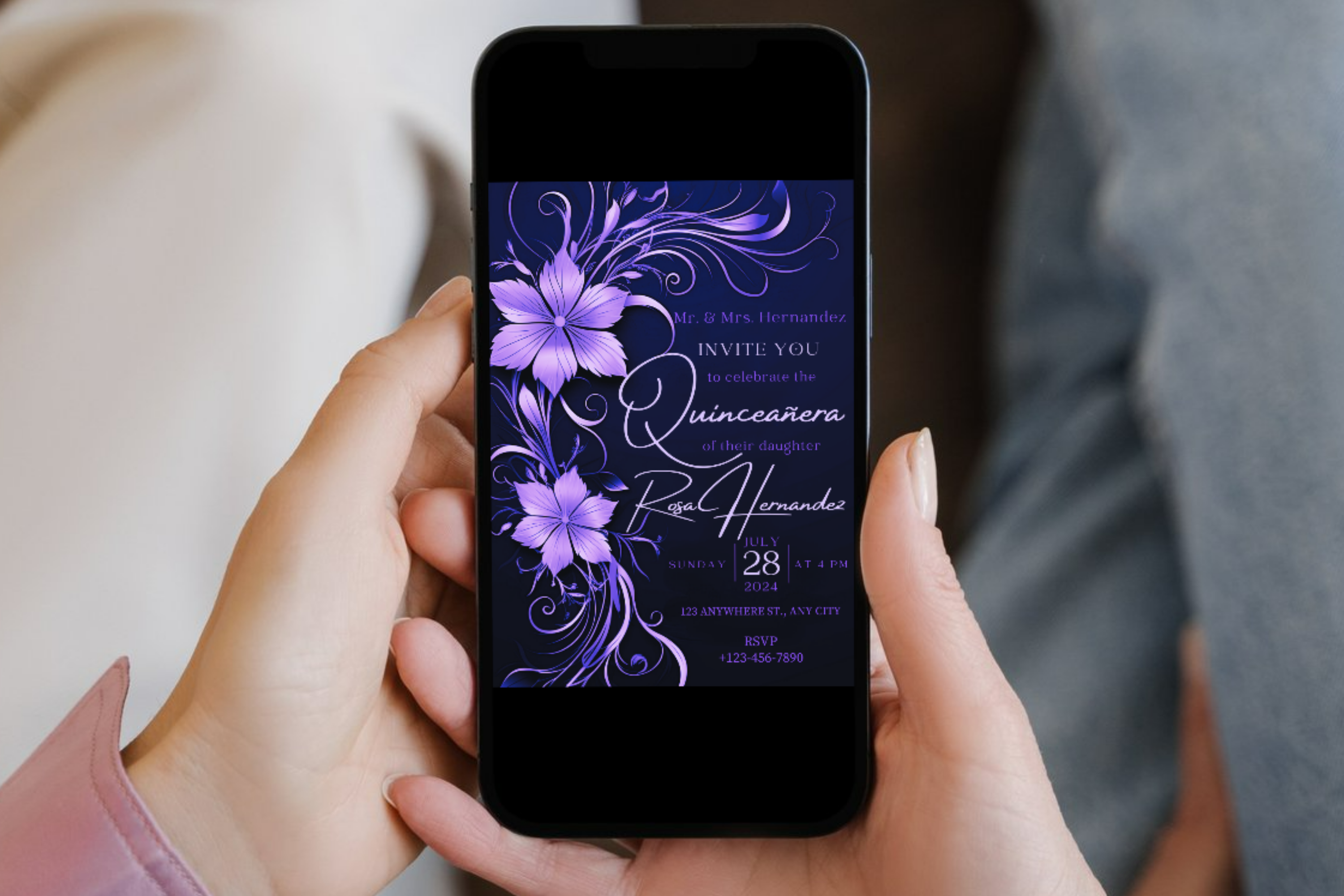 Invitation de Quinceañera Fleurs Noires et Violettes | Modèle Canva | Invitation à imprimer soi-même | Design #173